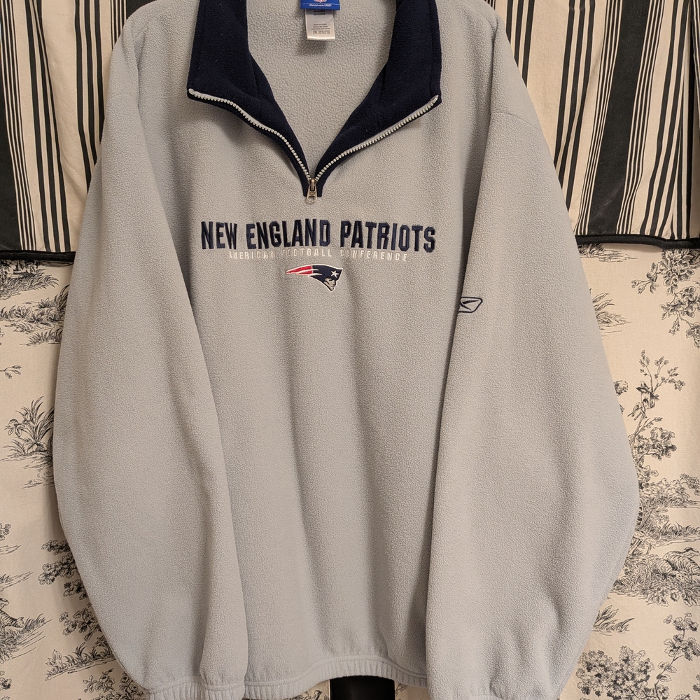 New England Patriots Light Gray Fleece Pullover VTG 2XL By Reebok